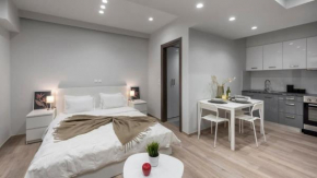 City Escape Stylish Studio with Views